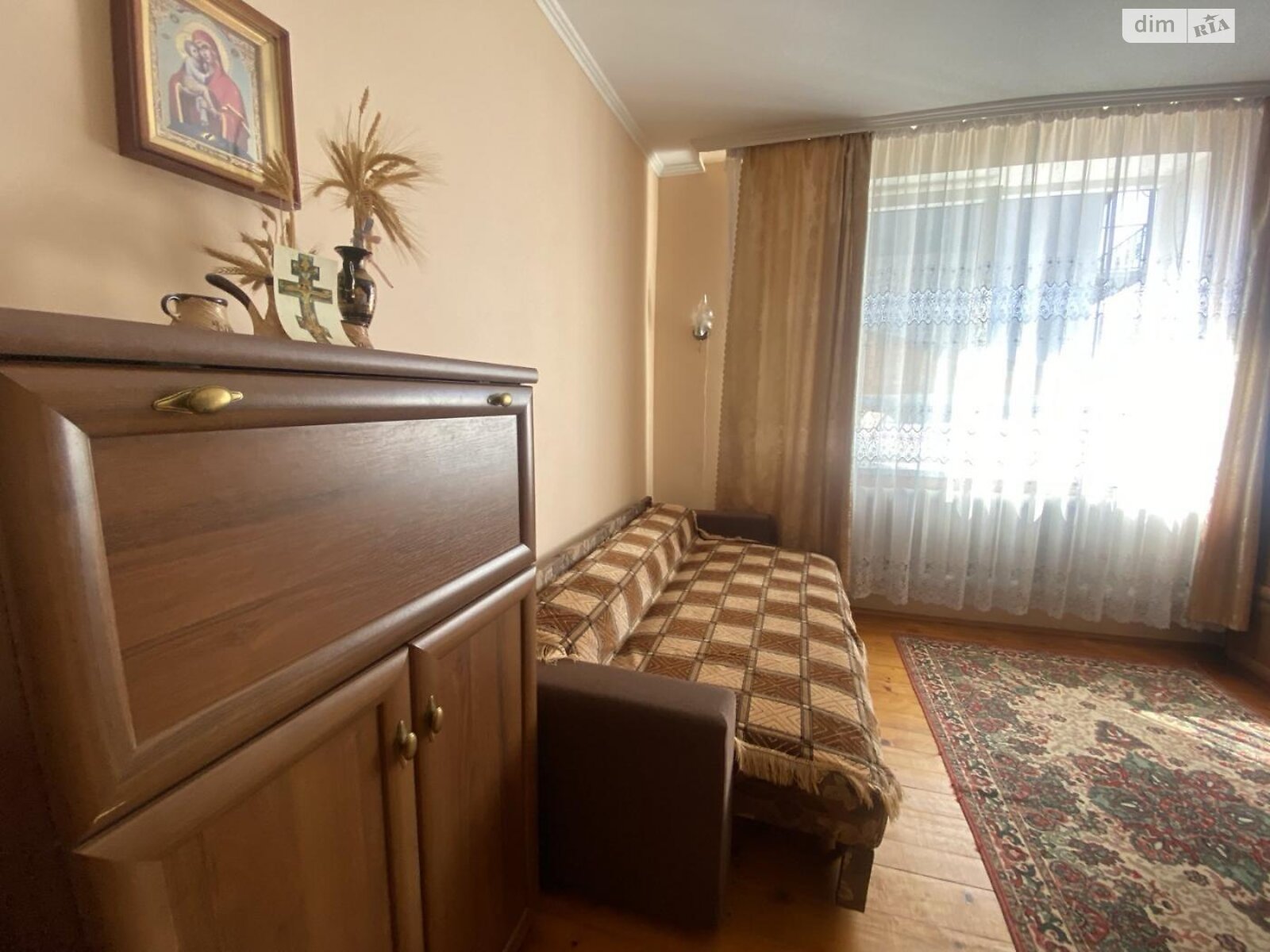 одноэтажный дом, 100 кв. м, кирпич. Продажа в Хусте фото 1 одноэтажный дом, 100 кв. м, кирпич. Продажа в Хусте фото 1