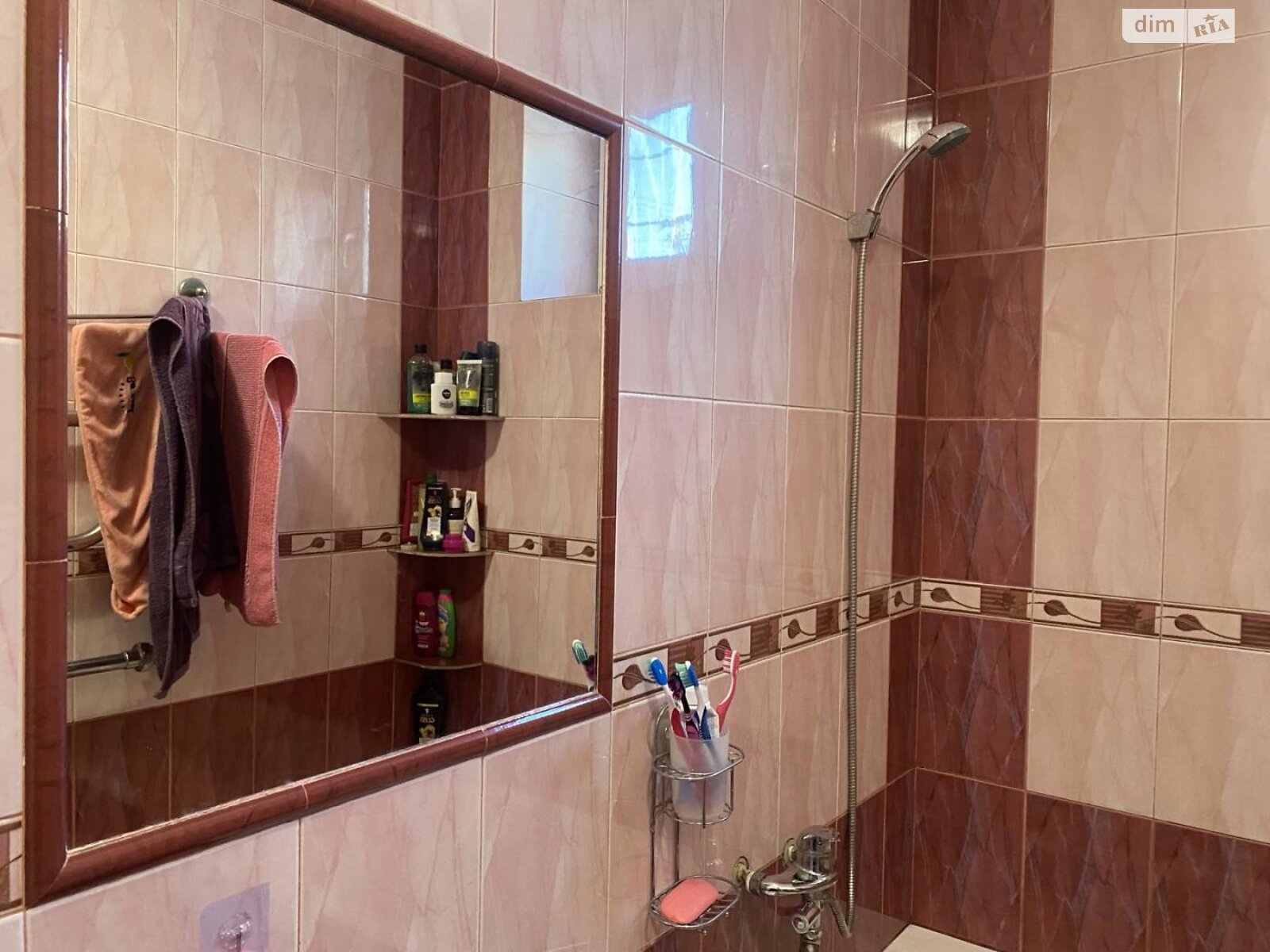 одноэтажный дом, 100 кв. м, кирпич. Продажа в Хусте фото 1 одноэтажный дом, 100 кв. м, кирпич. Продажа в Хусте фото 1