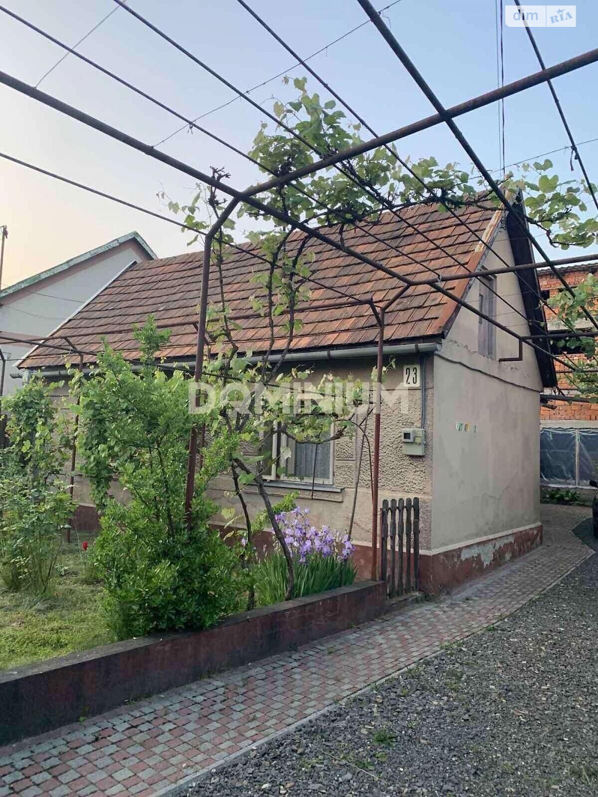 одноэтажный дом, 70 кв. м, кирпич. Продажа в Хусте фото 1 одноэтажный дом, 70 кв. м, кирпич. Продажа в Хусте фото 1