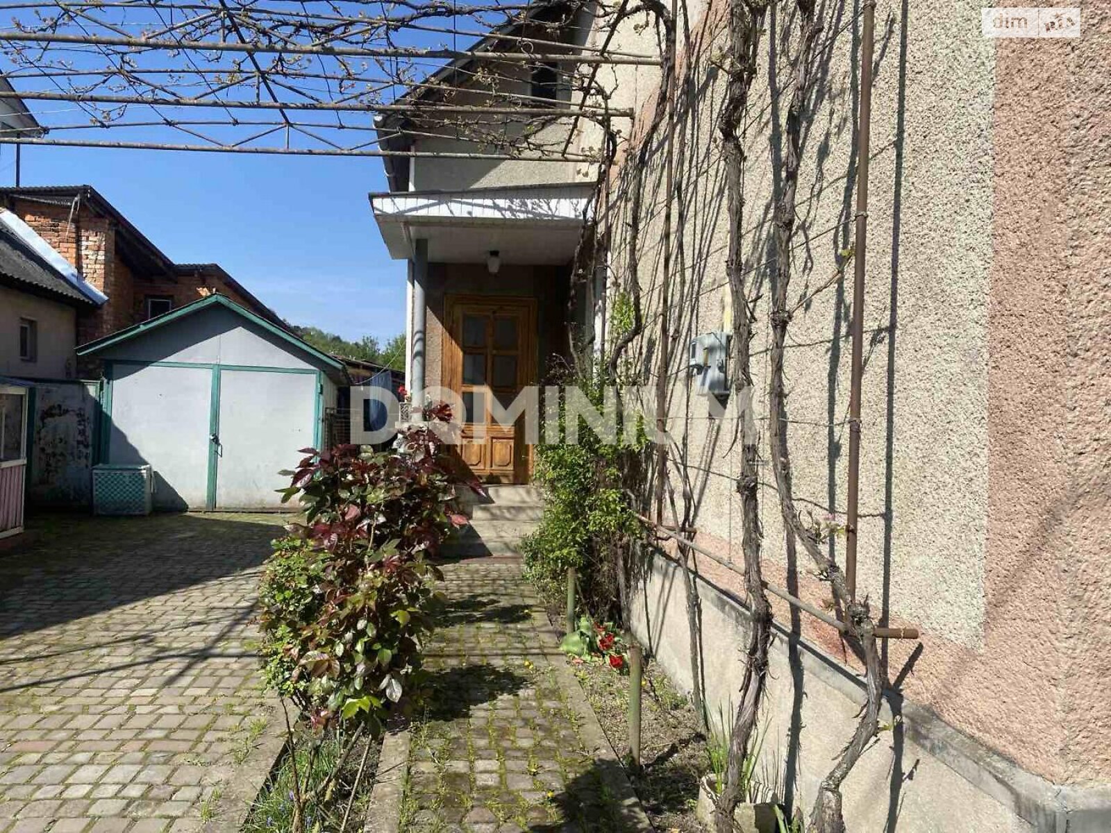 одноэтажный дом, 100 кв. м, кирпич. Продажа в Хусте фото 1 одноэтажный дом, 100 кв. м, кирпич. Продажа в Хусте фото 1