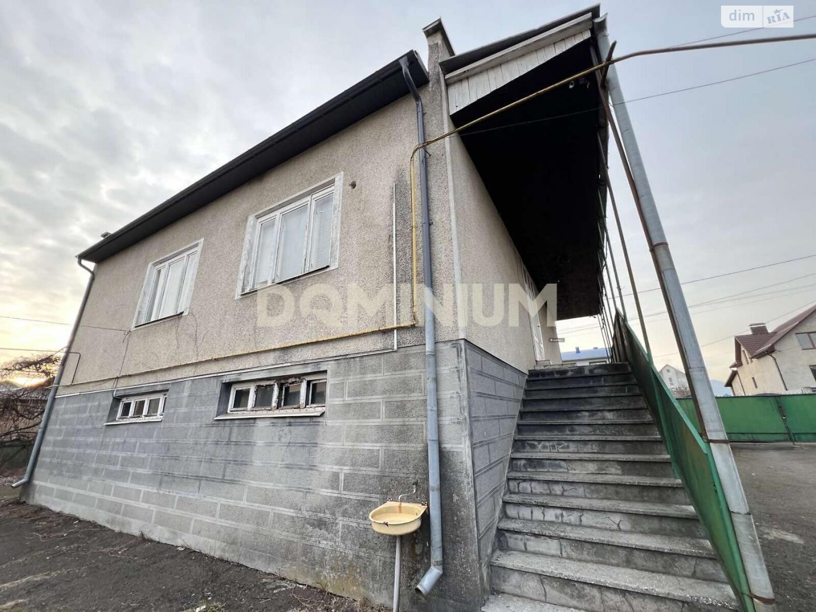 двухэтажный дом, 144 кв. м, кирпич. Продажа в Хусте фото 1 двухэтажный дом, 144 кв. м, кирпич. Продажа в Хусте фото 1