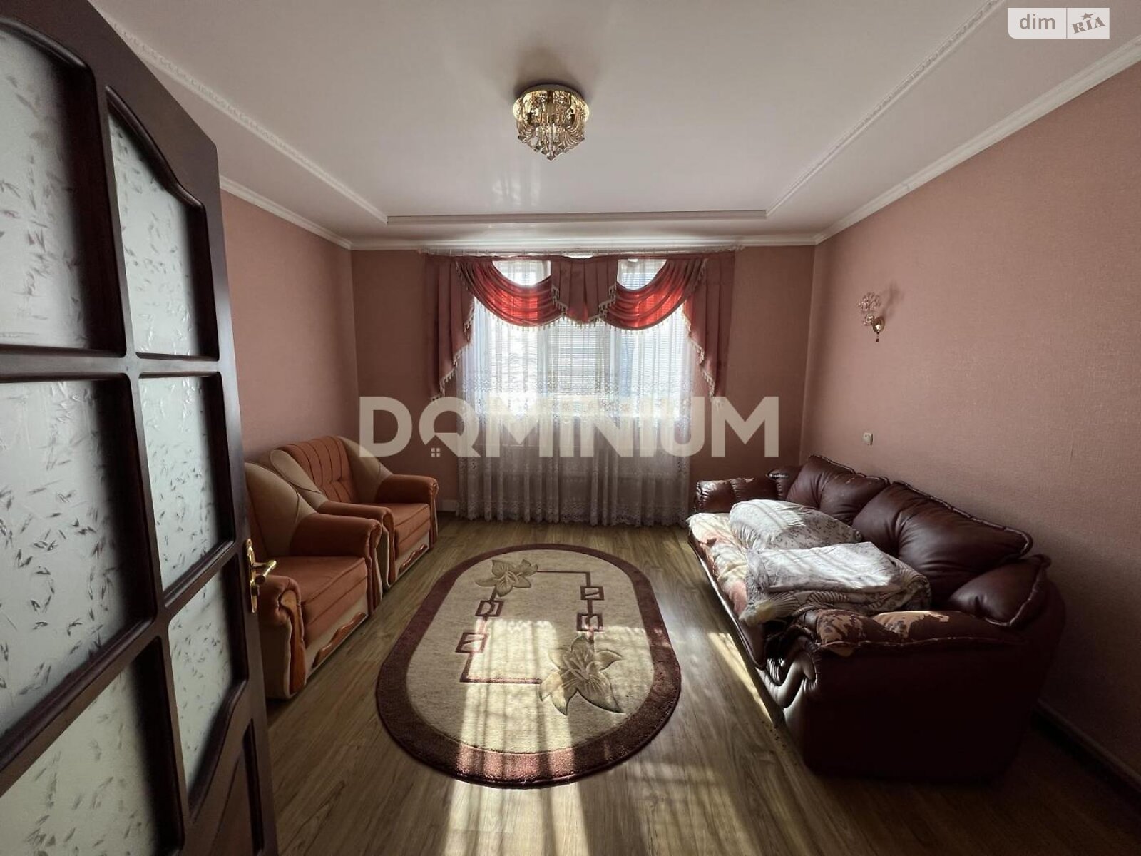 двухэтажный дом, 120 кв. м, кирпич. Продажа в Хусте фото 1 двухэтажный дом, 120 кв. м, кирпич. Продажа в Хусте фото 1