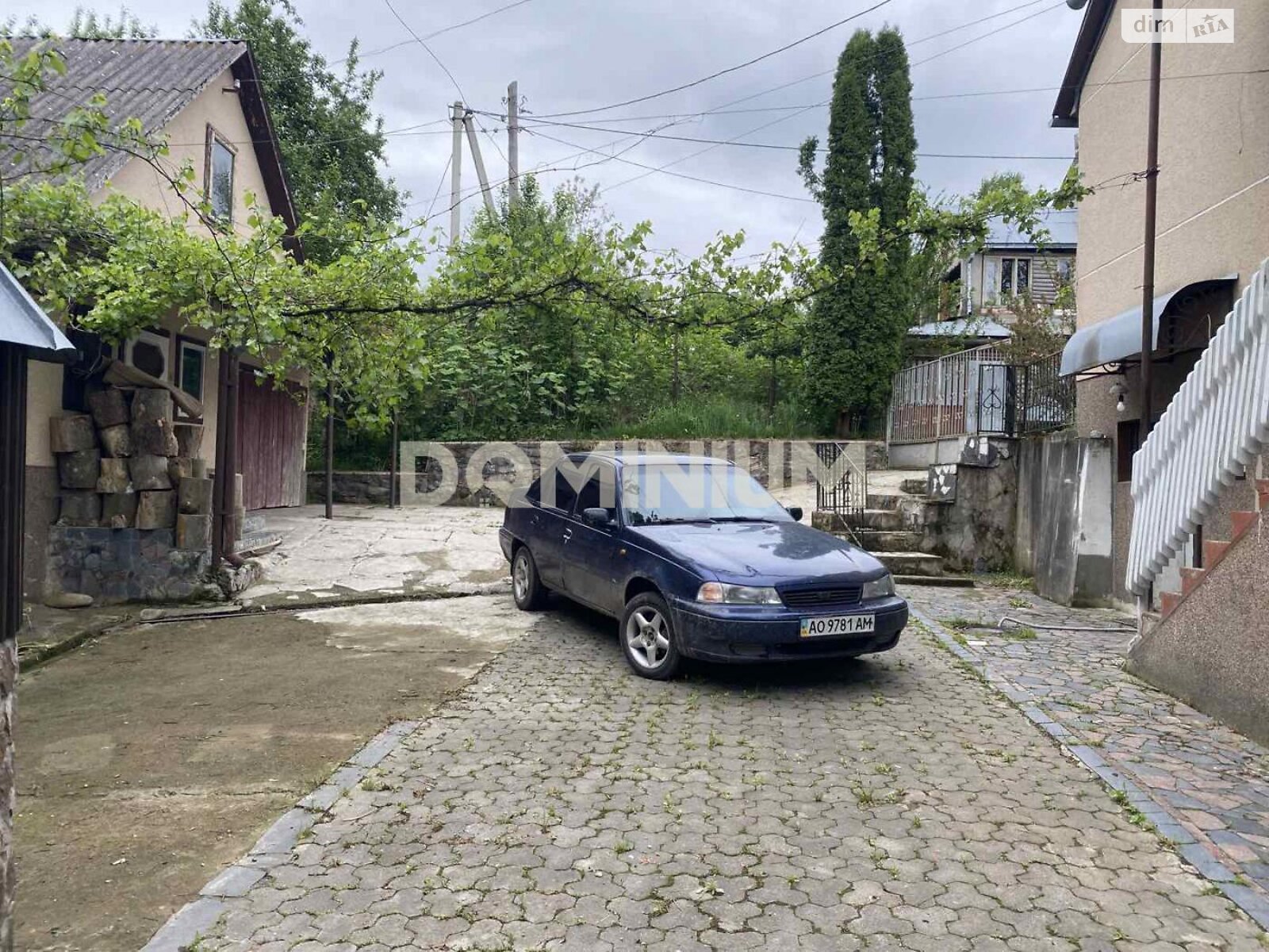 триповерховий будинок, 132.6 кв. м, кирпич. Продаж у Хусті фото 1 триповерховий будинок, 132.6 кв. м, кирпич. Продаж у Хусті фото 1