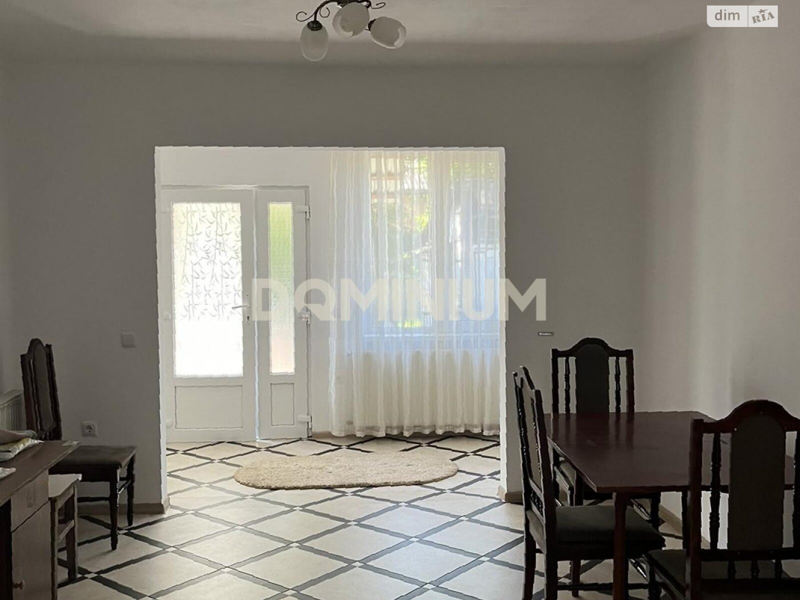 одноэтажный дом, 113 кв. м, кирпич. Продажа в Хусте фото 1 одноэтажный дом, 113 кв. м, кирпич. Продажа в Хусте фото 1
