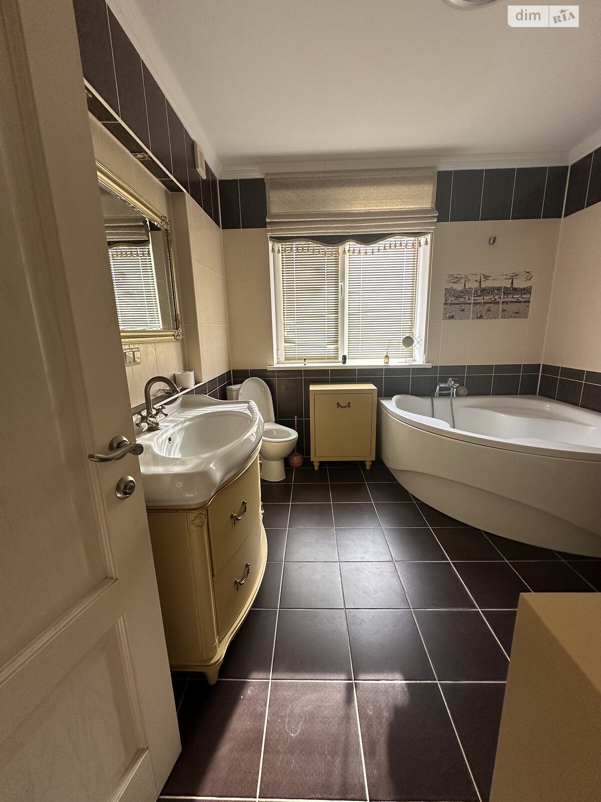 двоповерховий будинок бесідка, 230 кв. м, цегла. Продаж у Ірпені фото 1 двоповерховий будинок бесідка, 230 кв. м, цегла. Продаж у Ірпені фото 1