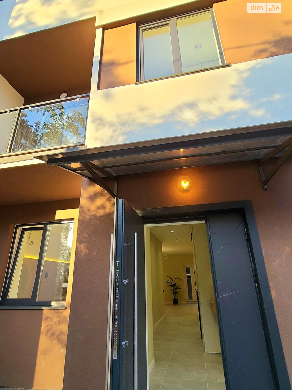 двухэтажный дом, 124 кв. м, пеноблок. Продажа в Ирпене фото 1