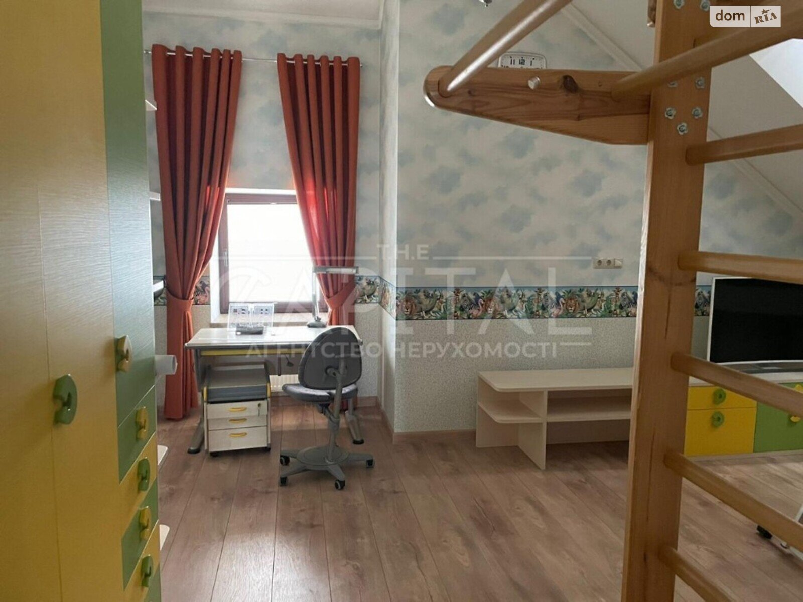 триповерховий будинок з опаленням, 500 кв. м, цегла. Продаж у Гостомелі фото 1 триповерховий будинок з опаленням, 500 кв. м, цегла. Продаж у Гостомелі фото 1