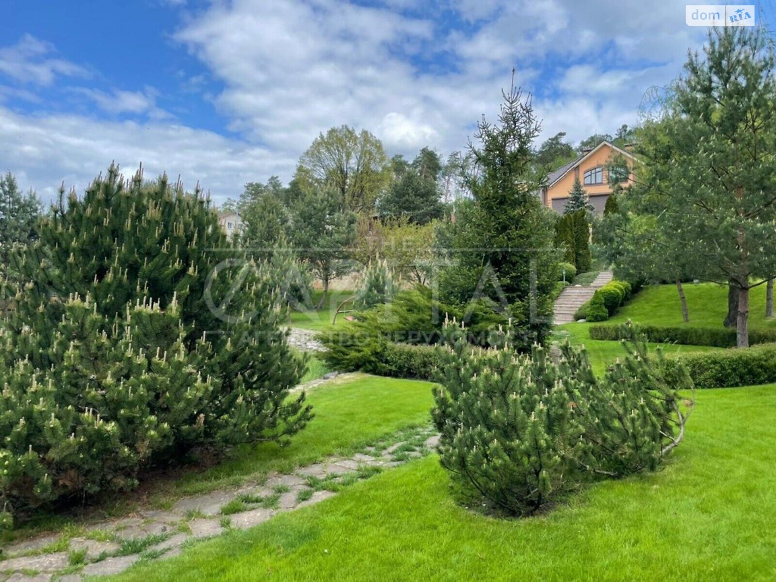 триповерховий будинок з опаленням, 500 кв. м, цегла. Продаж у Гостомелі фото 1 триповерховий будинок з опаленням, 500 кв. м, цегла. Продаж у Гостомелі фото 1