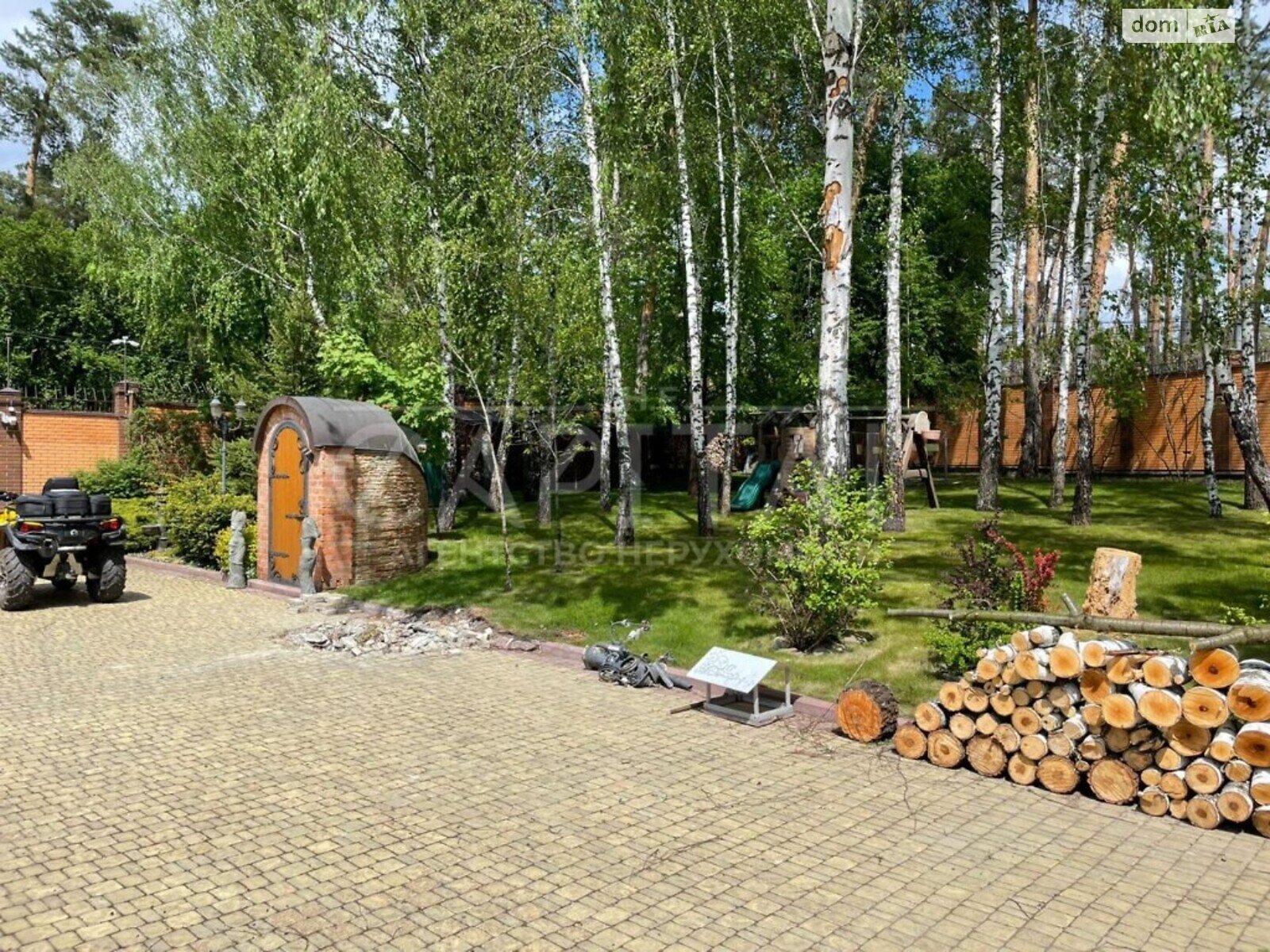 триповерховий будинок з опаленням, 500 кв. м, цегла. Продаж у Гостомелі фото 1 триповерховий будинок з опаленням, 500 кв. м, цегла. Продаж у Гостомелі фото 1