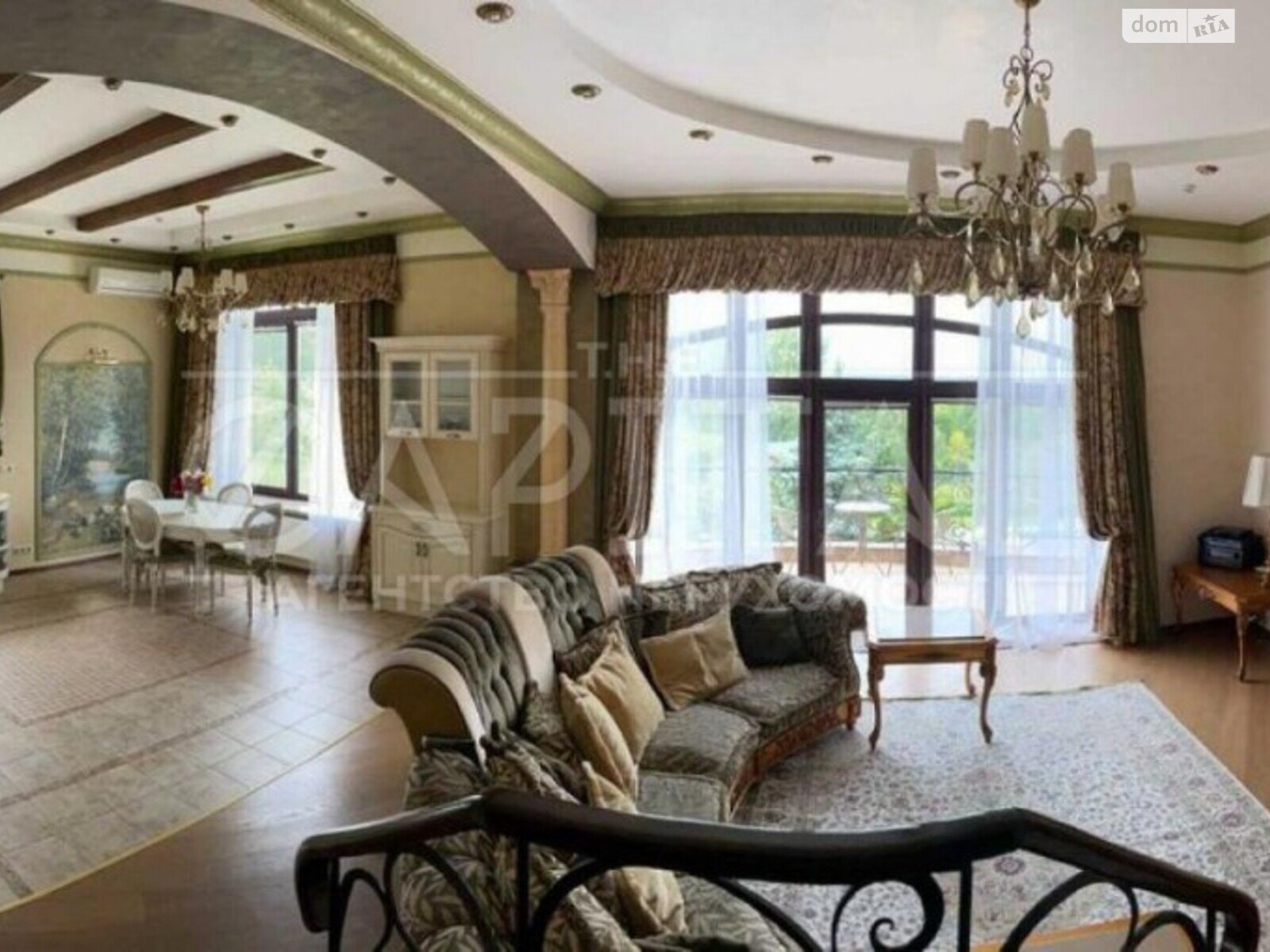 триповерховий будинок з опаленням, 500 кв. м, цегла. Продаж у Гостомелі фото 1 триповерховий будинок з опаленням, 500 кв. м, цегла. Продаж у Гостомелі фото 1