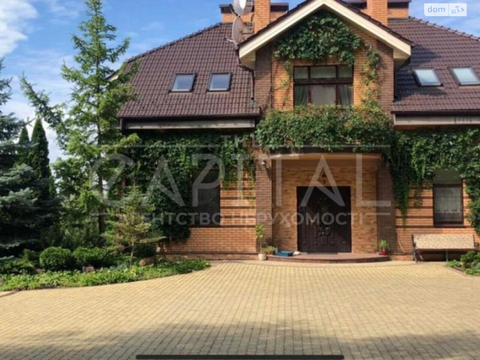 трехэтажный дом с отоплением, 500 кв. м, кирпич. Продажа в Гостомеле фото 1