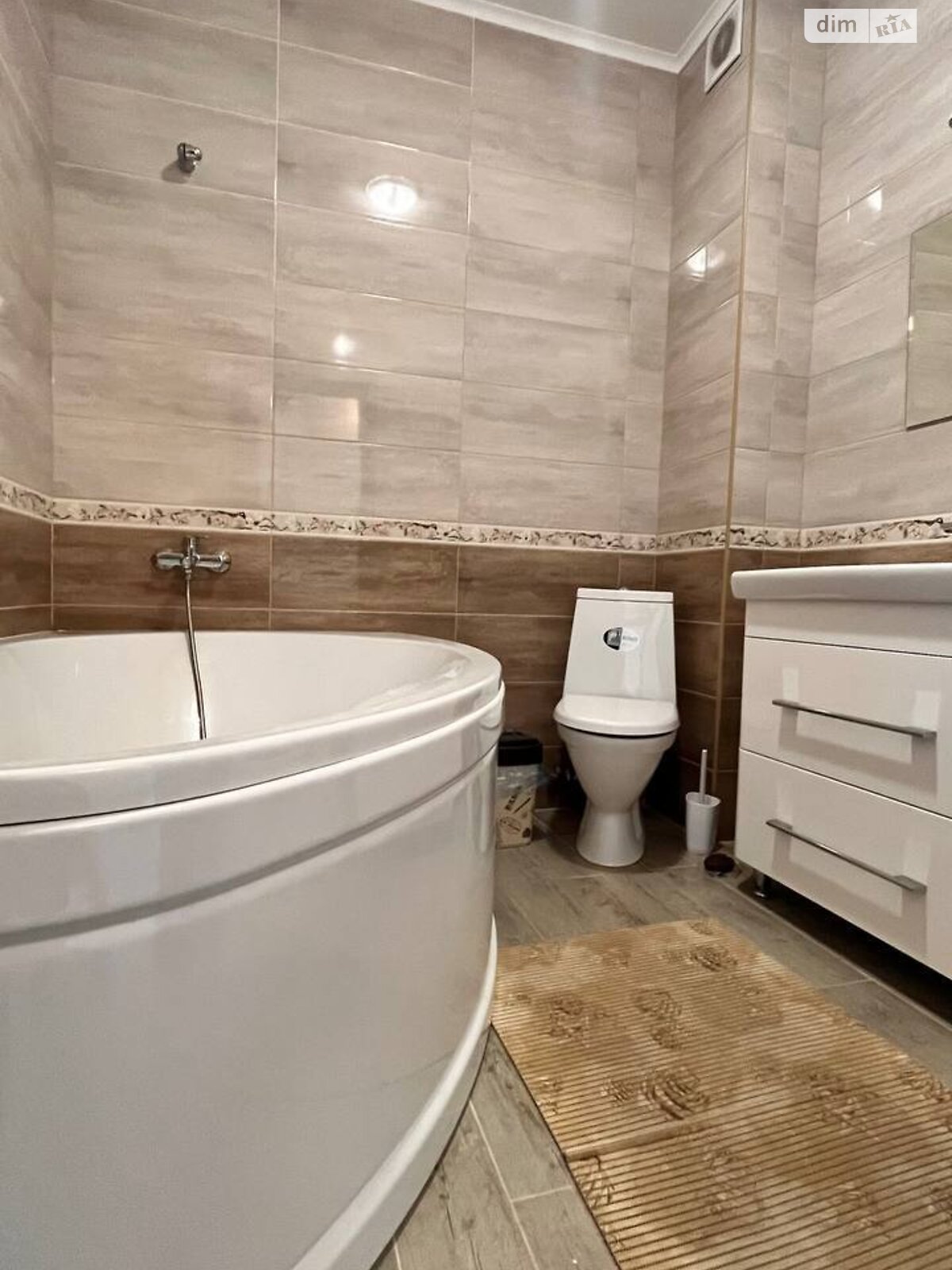 двоповерховий будинок з опаленням, 142.9 кв. м, цегла. Продаж в Ірпені, район Ірпінь фото 1 двоповерховий будинок з опаленням, 142.9 кв. м, цегла. Продаж в Ірпені, район Ірпінь фото 1