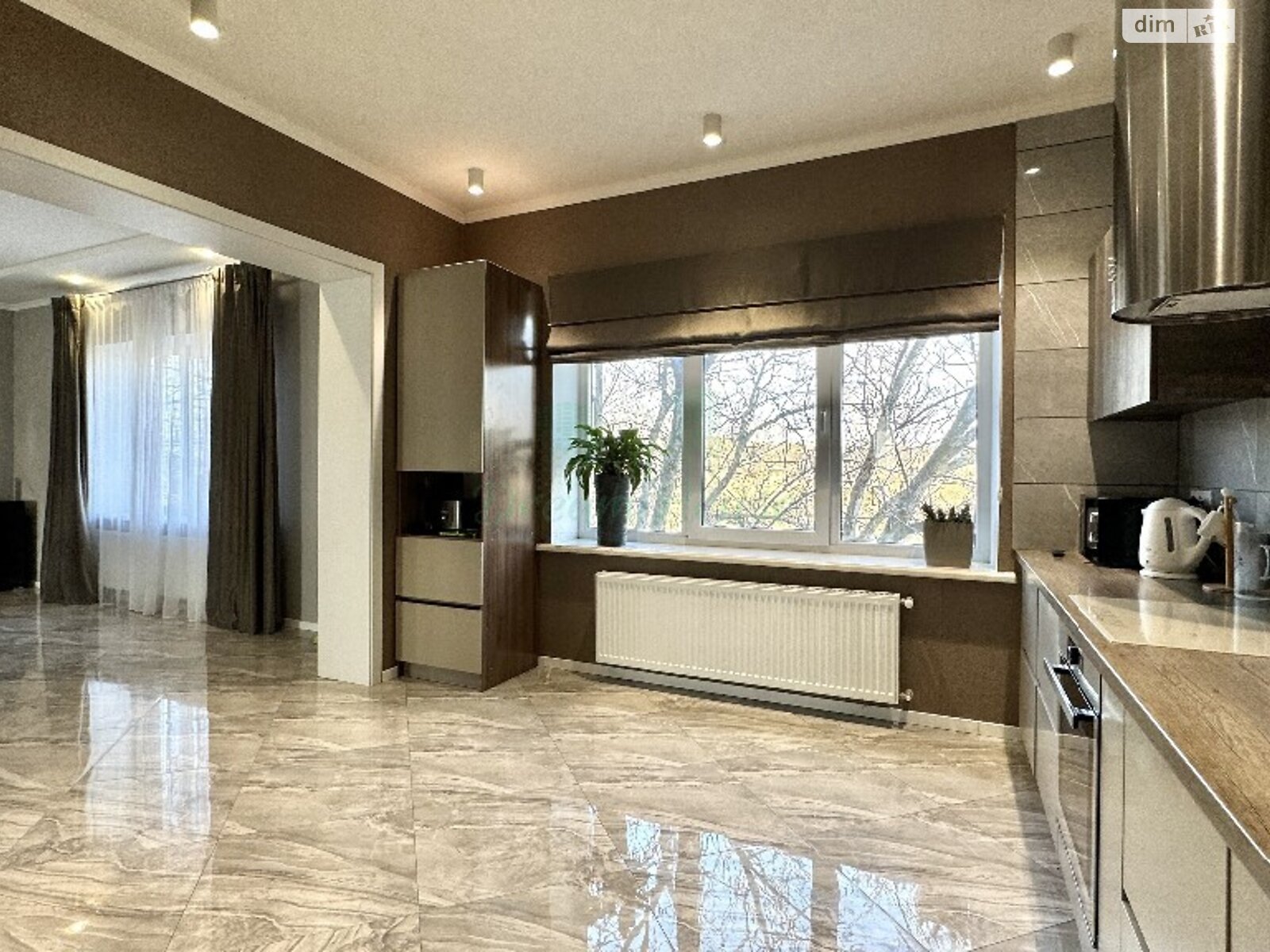 триповерховий будинок з опаленням, 297.4 кв. м, газобетон. Продаж в Ірпені, район Ірпінь фото 1 триповерховий будинок з опаленням, 297.4 кв. м, газобетон. Продаж в Ірпені, район Ірпінь фото 1