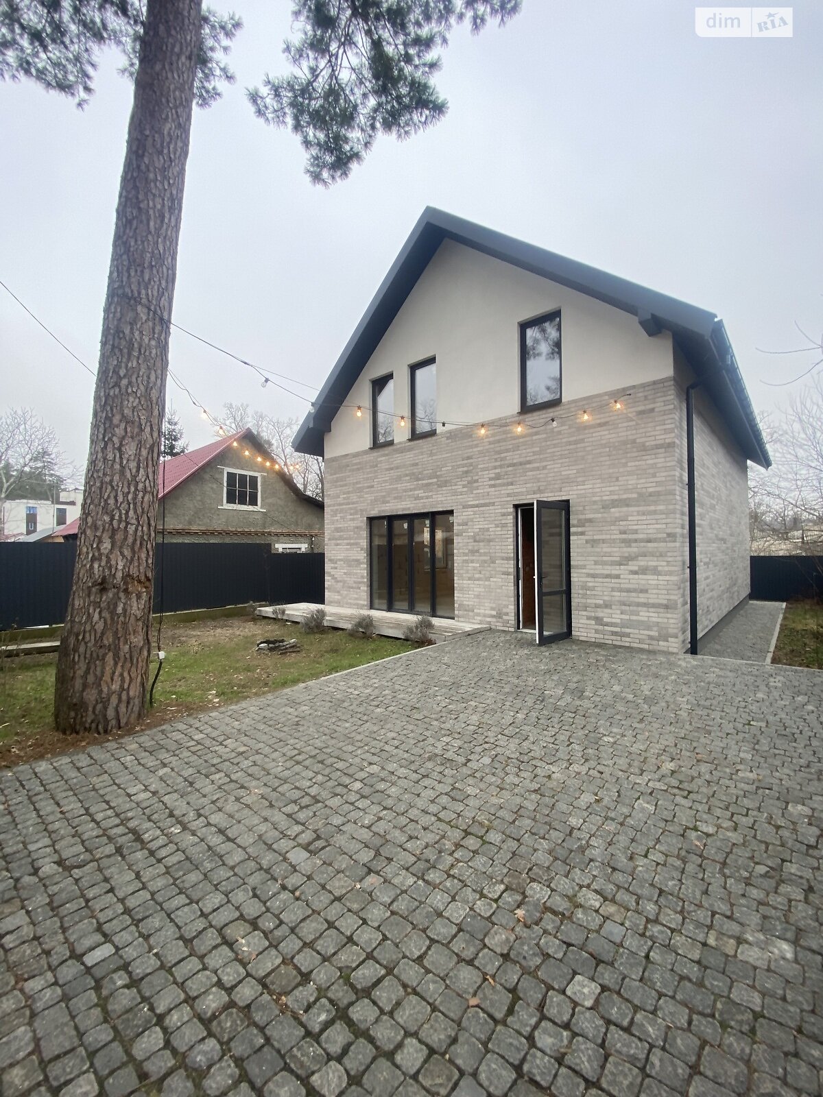 двухэтажный дом с мансардой, 160 кв. м, кирпич. Продажа в Ирпене район Ирпень фото 1 двухэтажный дом с мансардой, 160 кв. м, кирпич. Продажа в Ирпене район Ирпень фото 1