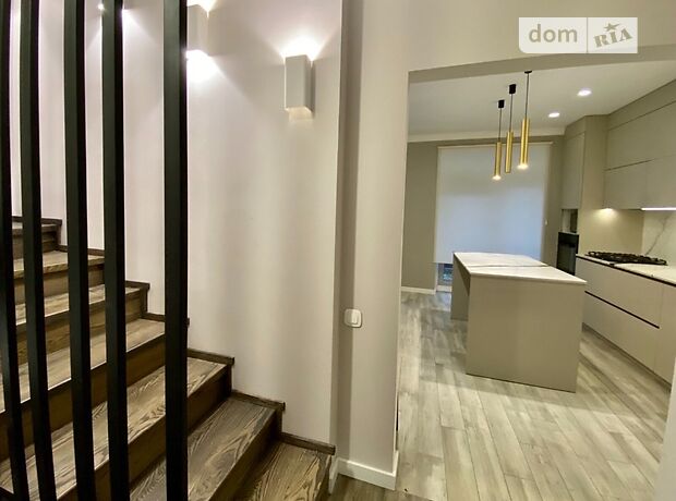 двоповерховий будинок з ремонтом, 100 кв. м, цегла. Продаж в Ірпені, район Ірпінь фото 1 двоповерховий будинок з ремонтом, 100 кв. м, цегла. Продаж в Ірпені, район Ірпінь фото 1