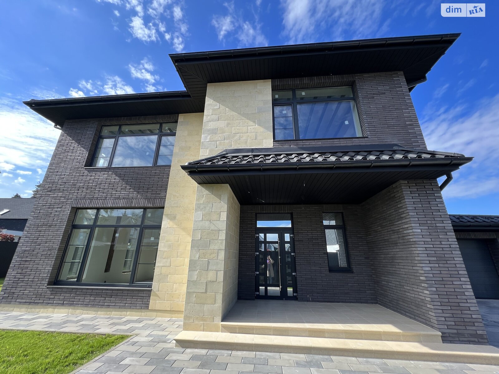 двоповерховий будинок з гаражем, 230 кв. м, цегла. Продаж в Ірпені, район Ірпінь фото 1 двоповерховий будинок з гаражем, 230 кв. м, цегла. Продаж в Ірпені, район Ірпінь фото 1