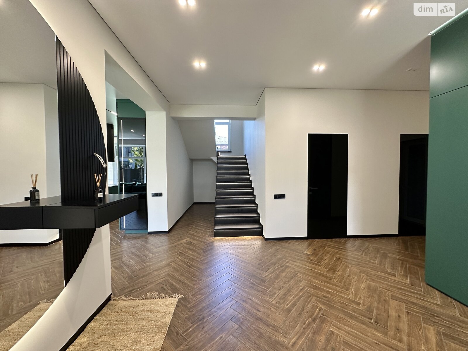 двоповерховий будинок з гаражем, 230 кв. м, цегла. Продаж в Ірпені, район Ірпінь фото 1 двоповерховий будинок з гаражем, 230 кв. м, цегла. Продаж в Ірпені, район Ірпінь фото 1