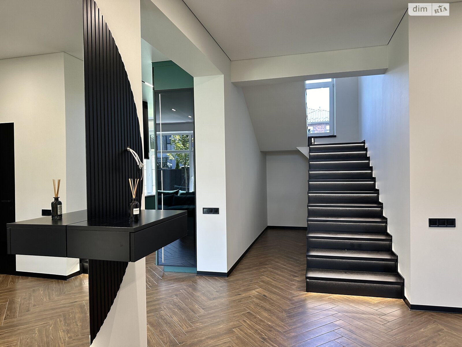 двоповерховий будинок з гаражем, 230 кв. м, цегла. Продаж в Ірпені, район Ірпінь фото 1 двоповерховий будинок з гаражем, 230 кв. м, цегла. Продаж в Ірпені, район Ірпінь фото 1