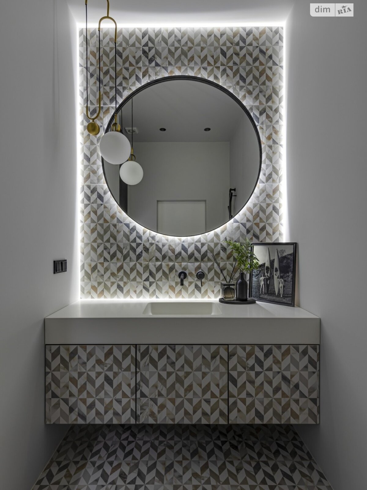 двухэтажный дом с гаражом, 216.9 кв. м, кирпич. Продажа в Ирпене район Ирпень фото 1