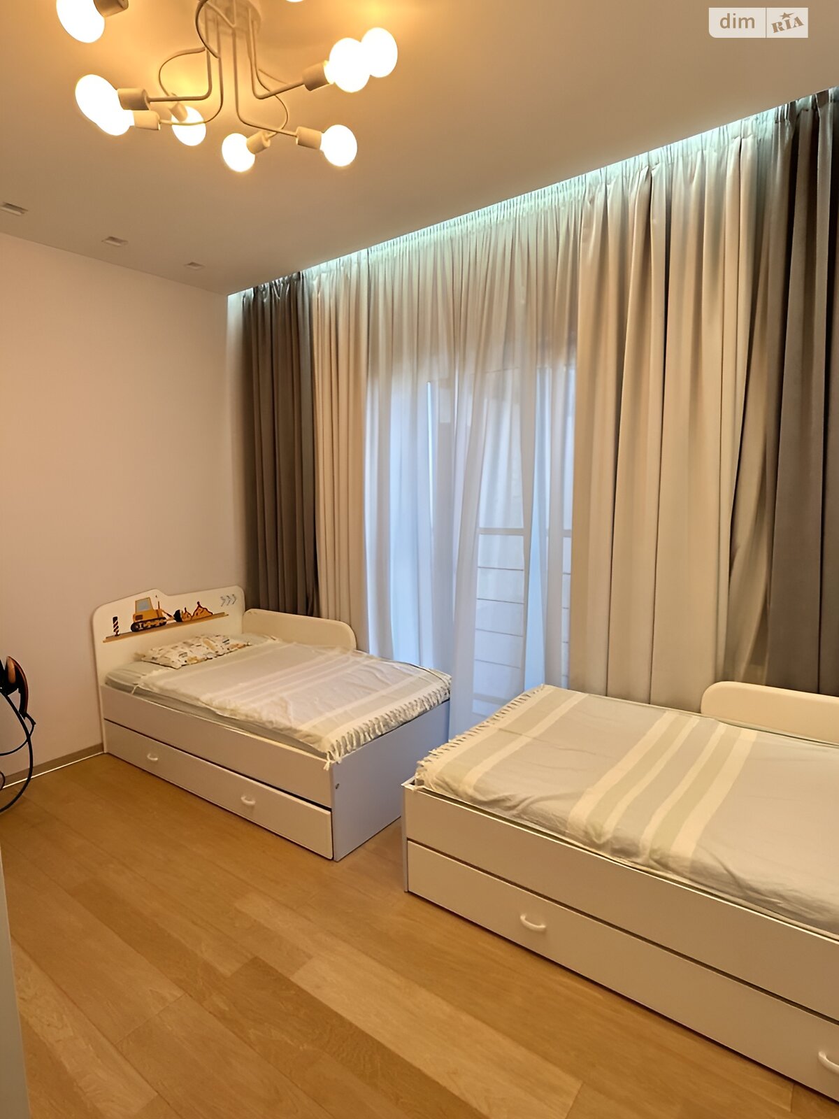 двоповерховий будинок з опаленням, 131.5 кв. м, цегла. Продаж в Ірпені, район Ірпінь фото 1 двоповерховий будинок з опаленням, 131.5 кв. м, цегла. Продаж в Ірпені, район Ірпінь фото 1