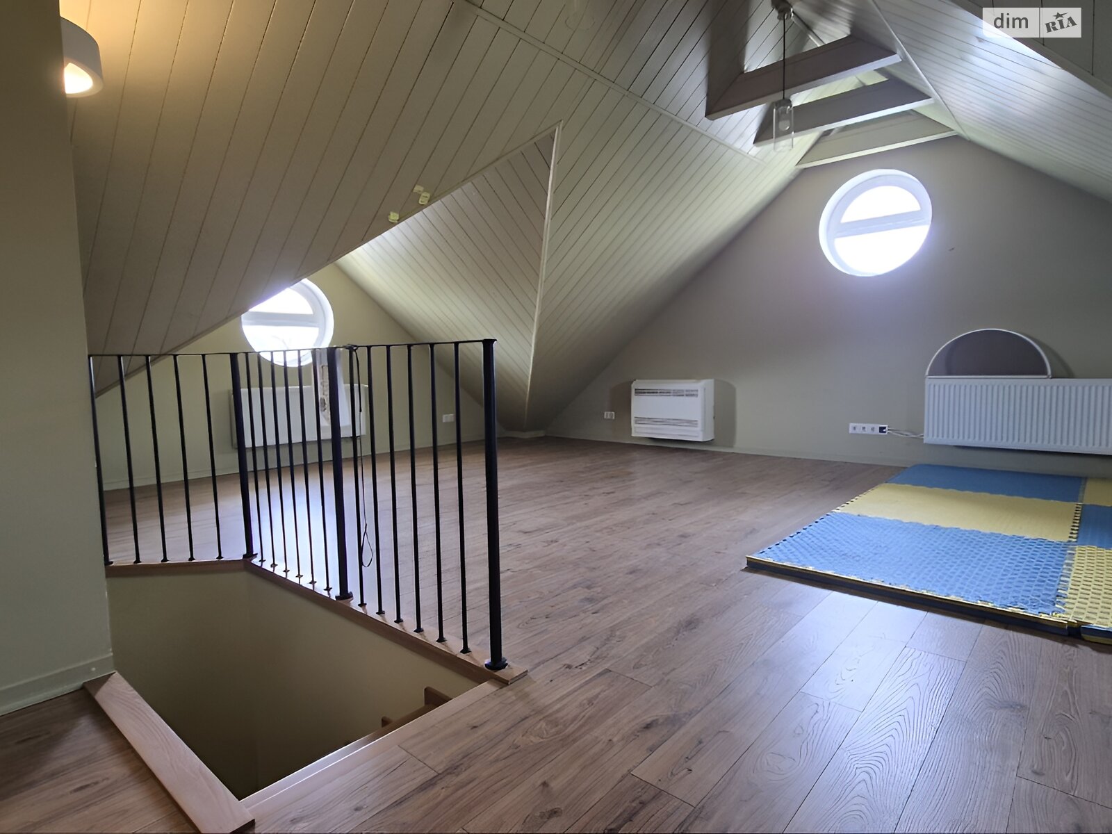 триповерховий будинок з опаленням, 292.4 кв. м, цегла. Продаж в Ірпені, район Ірпінь фото 1 триповерховий будинок з опаленням, 292.4 кв. м, цегла. Продаж в Ірпені, район Ірпінь фото 1