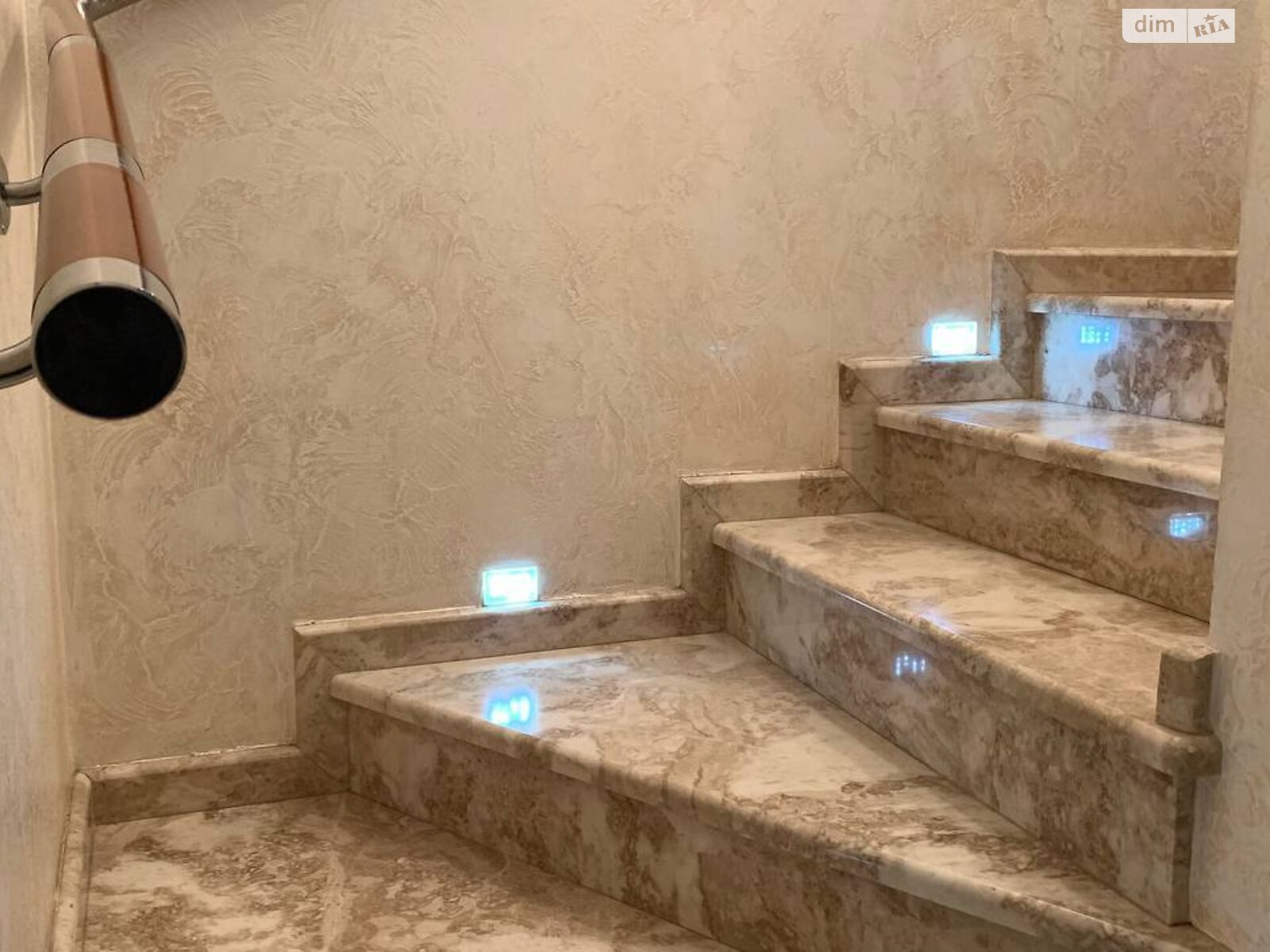 триповерховий таунхаус з мансардним поверхом, 187.8 кв. м, цегла. Продаж в Ірпені, район Ірпінь фото 1 триповерховий таунхаус з мансардним поверхом, 187.8 кв. м, цегла. Продаж в Ірпені, район Ірпінь фото 1