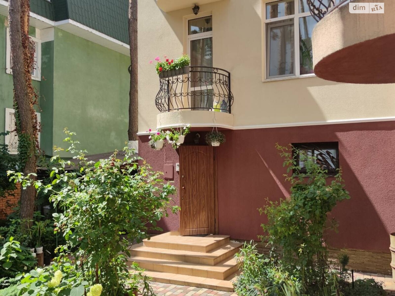 триповерховий таунхаус з мансардним поверхом, 187.8 кв. м, цегла. Продаж в Ірпені, район Ірпінь фото 1 триповерховий таунхаус з мансардним поверхом, 187.8 кв. м, цегла. Продаж в Ірпені, район Ірпінь фото 1
