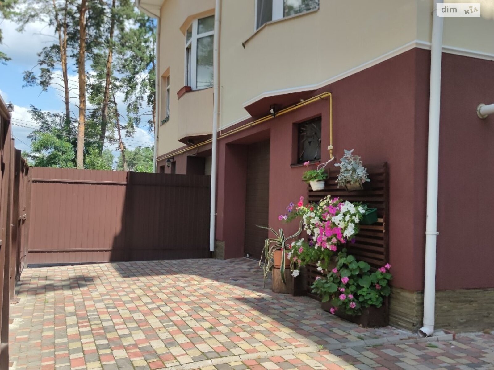 триповерховий таунхаус з мансардним поверхом, 187.8 кв. м, цегла. Продаж в Ірпені, район Ірпінь фото 1 триповерховий таунхаус з мансардним поверхом, 187.8 кв. м, цегла. Продаж в Ірпені, район Ірпінь фото 1