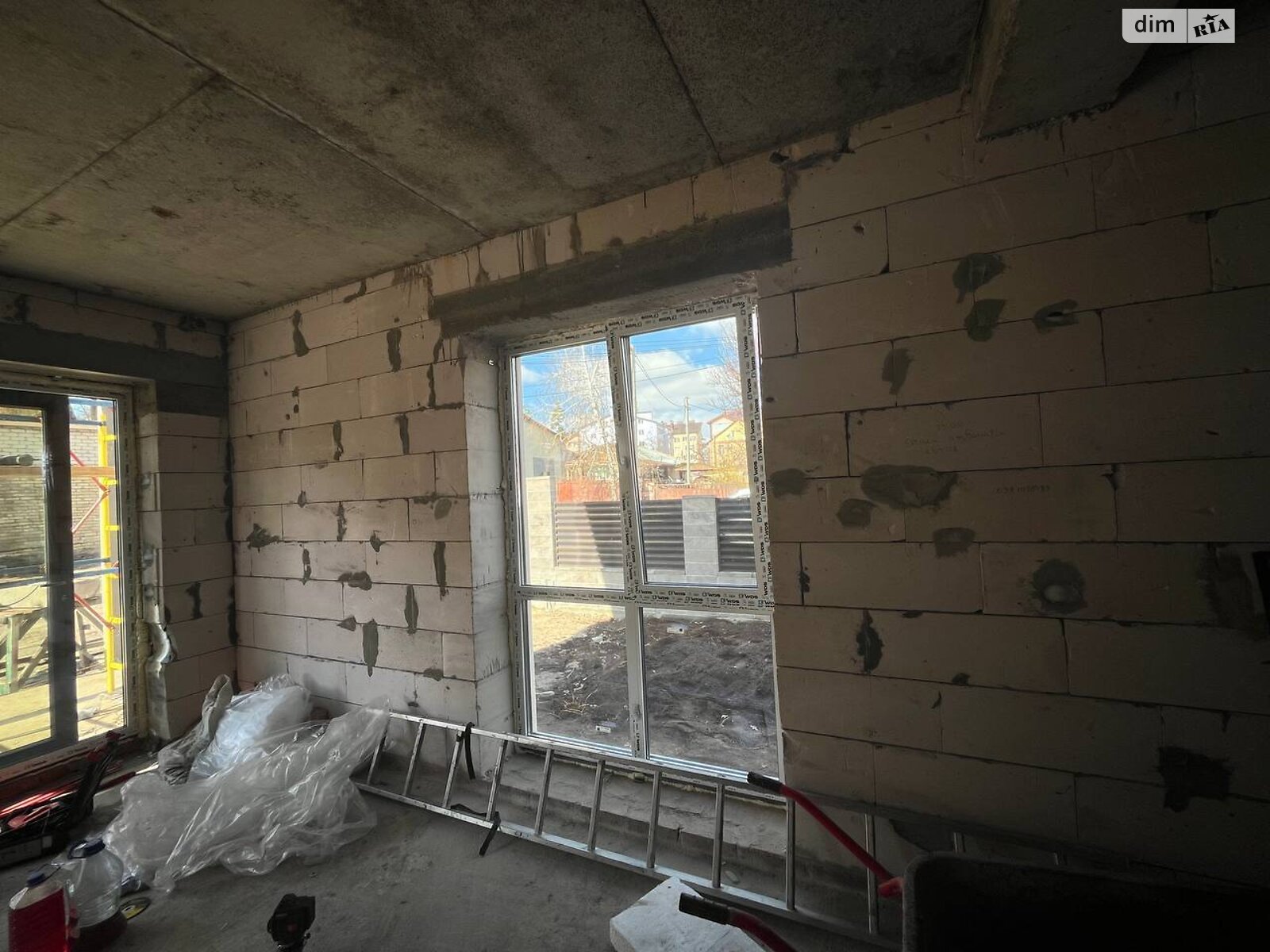 трехэтажный дом с отоплением, 170 кв. м, пеноблок. Продажа в Ирпене район Ирпень фото 1 трехэтажный дом с отоплением, 170 кв. м, пеноблок. Продажа в Ирпене район Ирпень фото 1