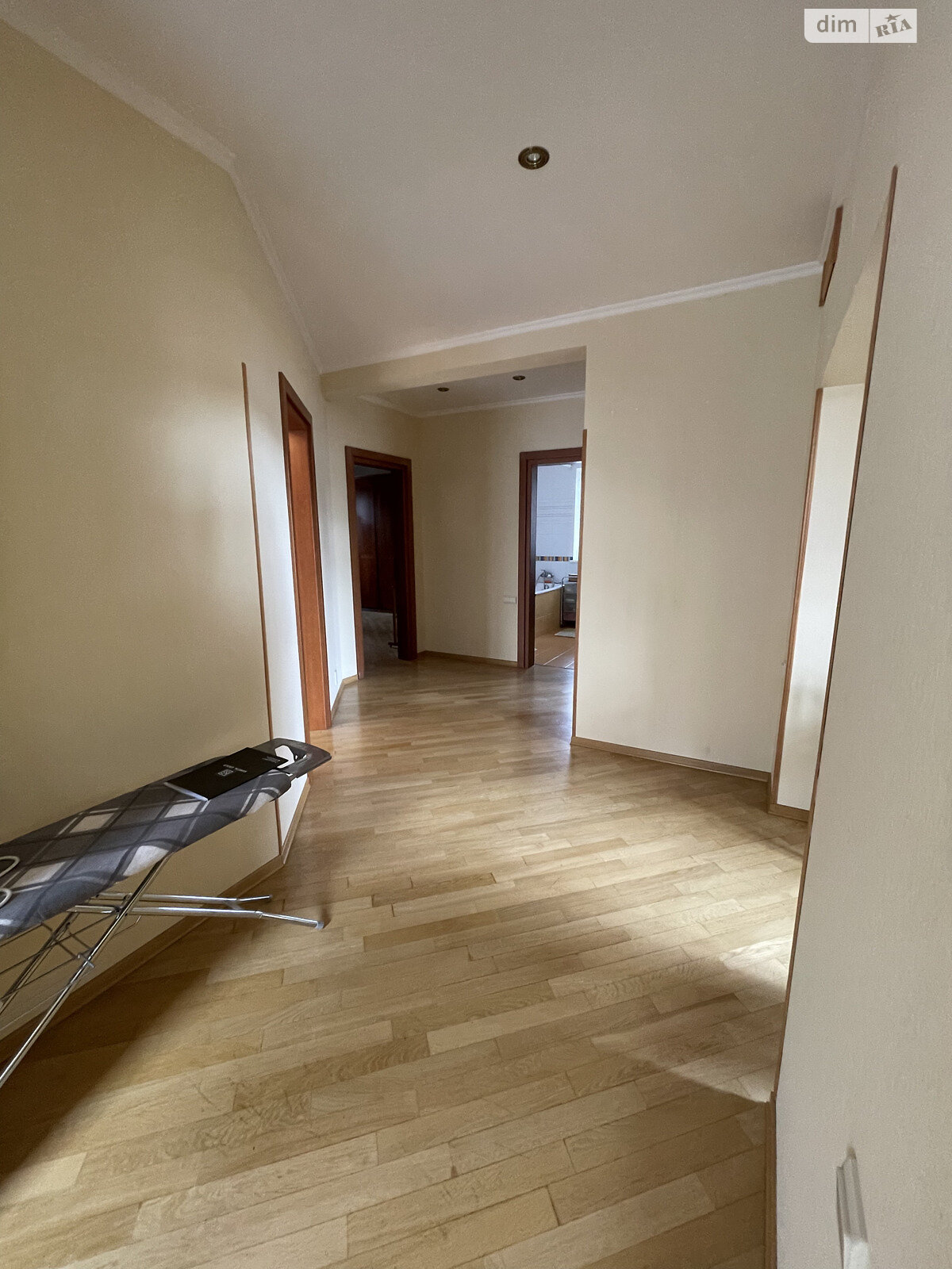 триповерховий будинок з гаражем, 300.7 кв. м, цегла. Продаж в Ірпені, район Ірпінь фото 1