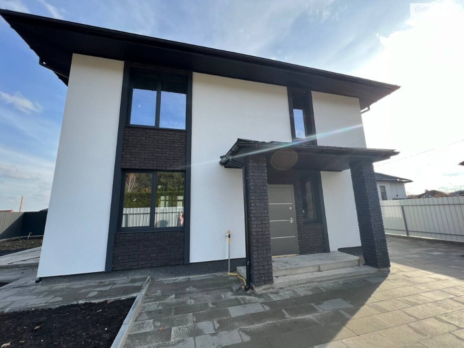 двоповерховий будинок з опаленням, 130 кв. м, газобетон. Продаж у Стоянці фото 1 двоповерховий будинок з опаленням, 130 кв. м, газобетон. Продаж у Стоянці фото 1