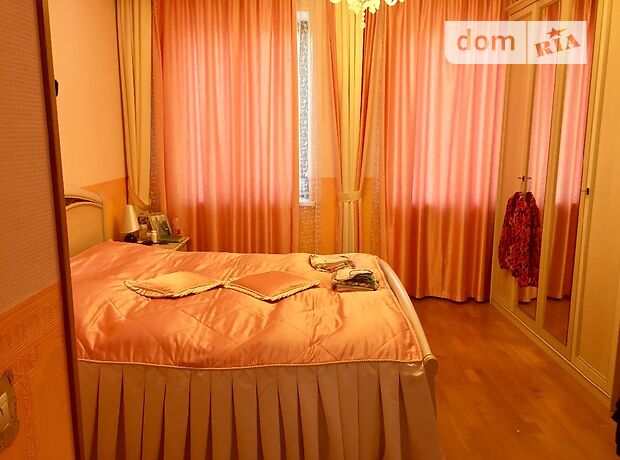 трехэтажный дом с камином, 260 кв. м, кирпич. Продажа в Ирпене район Ирпень фото 1 трехэтажный дом с камином, 260 кв. м, кирпич. Продажа в Ирпене район Ирпень фото 1
