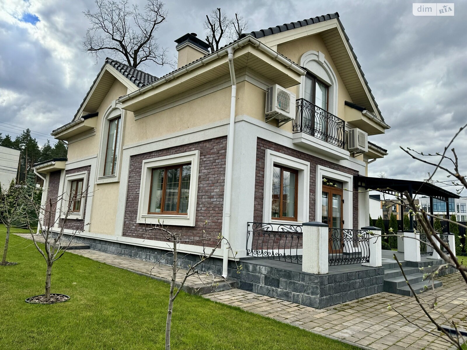 двухэтажный дом с отоплением, 184 кв. м, кирпич. Продажа в Ирпене район Ирпень фото 1 двухэтажный дом с отоплением, 184 кв. м, кирпич. Продажа в Ирпене район Ирпень фото 1