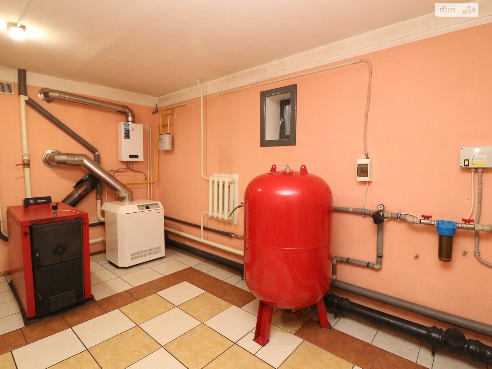 двоповерховий будинок з гаражем, 489.7 кв. м, цегла. Продаж у Ірпені фото 1 двоповерховий будинок з гаражем, 489.7 кв. м, цегла. Продаж у Ірпені фото 1