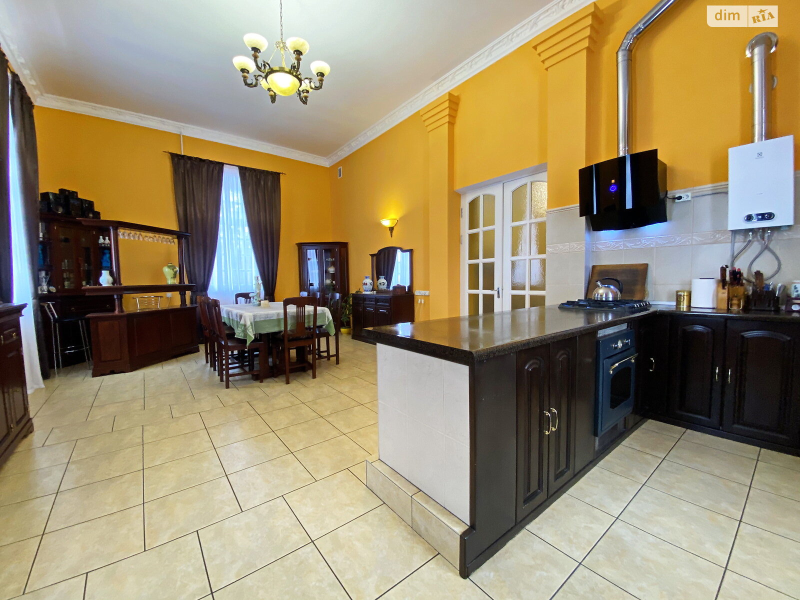 двоповерховий будинок з гаражем, 489.7 кв. м, цегла. Продаж у Ірпені фото 1 двоповерховий будинок з гаражем, 489.7 кв. м, цегла. Продаж у Ірпені фото 1