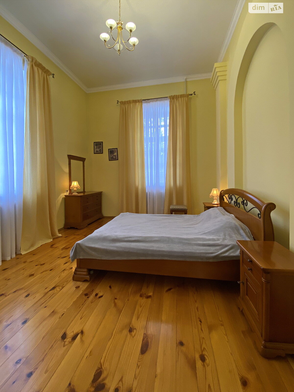 двоповерховий будинок з гаражем, 489.7 кв. м, цегла. Продаж у Ірпені фото 1 двоповерховий будинок з гаражем, 489.7 кв. м, цегла. Продаж у Ірпені фото 1
