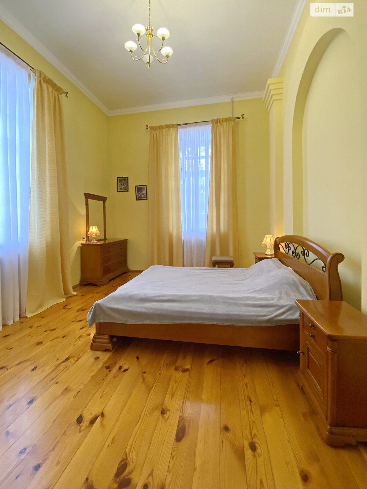 двоповерховий будинок з гаражем, 489.7 кв. м, цегла. Продаж у Ірпені фото 1 двоповерховий будинок з гаражем, 489.7 кв. м, цегла. Продаж у Ірпені фото 1