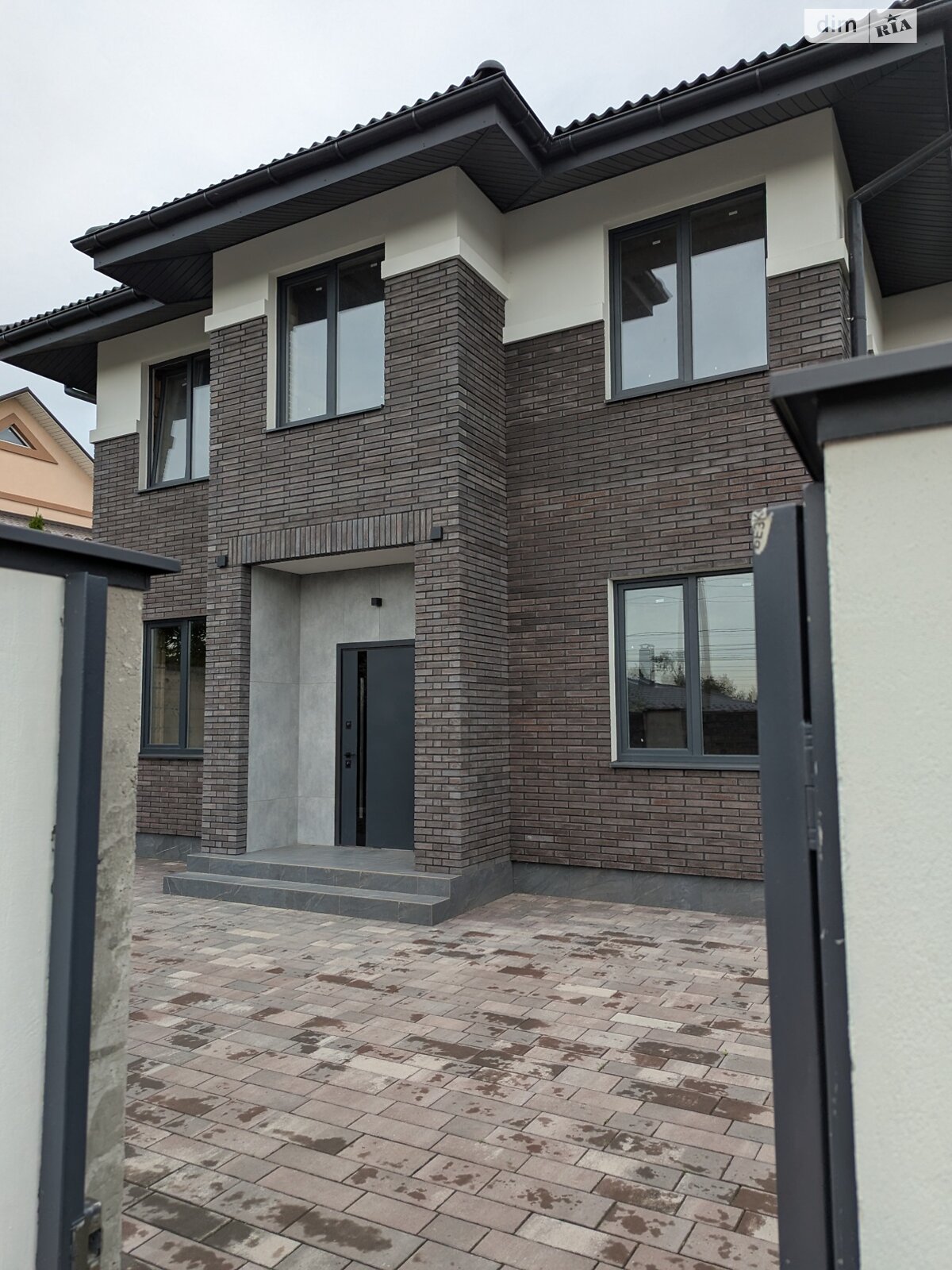 двоповерховий будинок з верандою, 155 кв. м, керамічний блок. Продаж у Ірпені фото 1 двоповерховий будинок з верандою, 155 кв. м, керамічний блок. Продаж у Ірпені фото 1