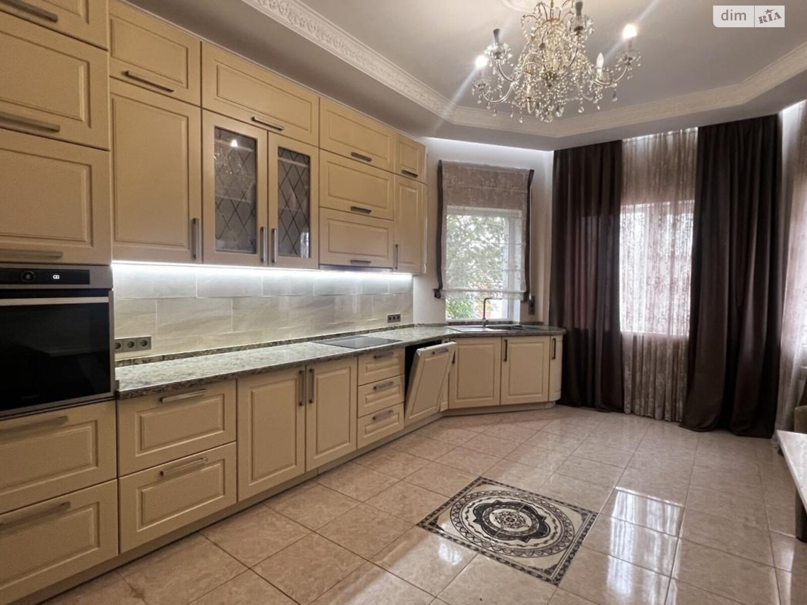 двоповерховий будинок, 196 кв. м, кирпич. Продаж у Ірпені фото 1 двоповерховий будинок, 196 кв. м, кирпич. Продаж у Ірпені фото 1