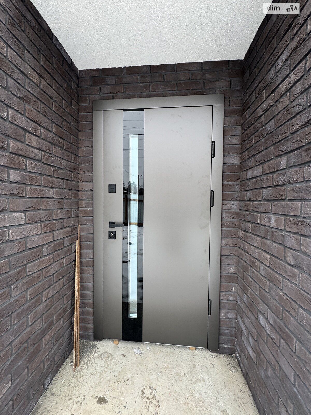 трехэтажный дом с верандой, 145 кв. м, кирпич. Продажа в Ирпене фото 1 трехэтажный дом с верандой, 145 кв. м, кирпич. Продажа в Ирпене фото 1