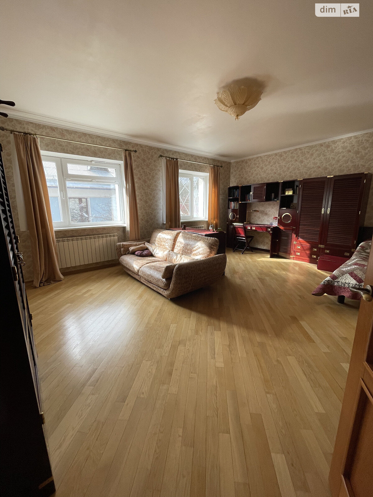 двухэтажный дом с гаражом, 300.7 кв. м, кирпич. Продажа в Ирпене фото 1 двухэтажный дом с гаражом, 300.7 кв. м, кирпич. Продажа в Ирпене фото 1