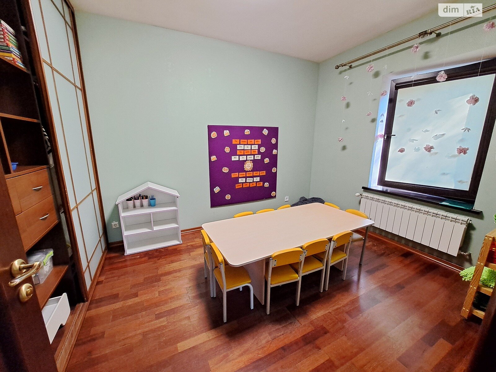 двухэтажный дом с отоплением, 270 кв. м, кирпич. Продажа в Ирпене фото 1 двухэтажный дом с отоплением, 270 кв. м, кирпич. Продажа в Ирпене фото 1
