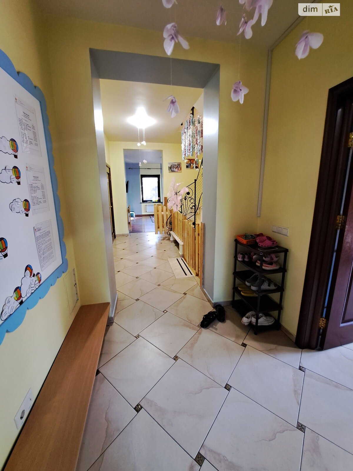двухэтажный дом с отоплением, 270 кв. м, кирпич. Продажа в Ирпене фото 1 двухэтажный дом с отоплением, 270 кв. м, кирпич. Продажа в Ирпене фото 1