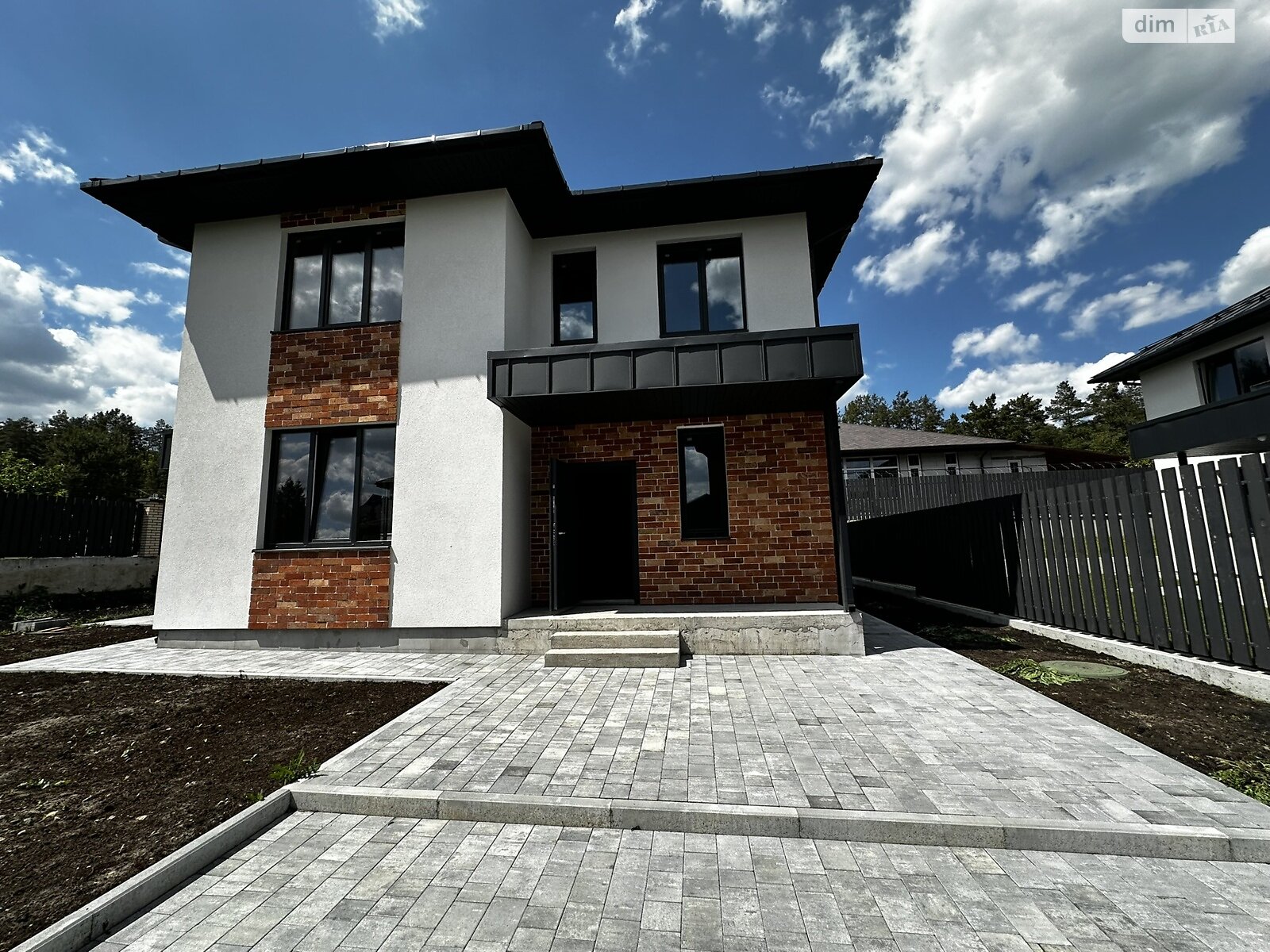 двухэтажный дом с отоплением, 130 кв. м, кирпич. Продажа в Ирпене фото 1 двухэтажный дом с отоплением, 130 кв. м, кирпич. Продажа в Ирпене фото 1