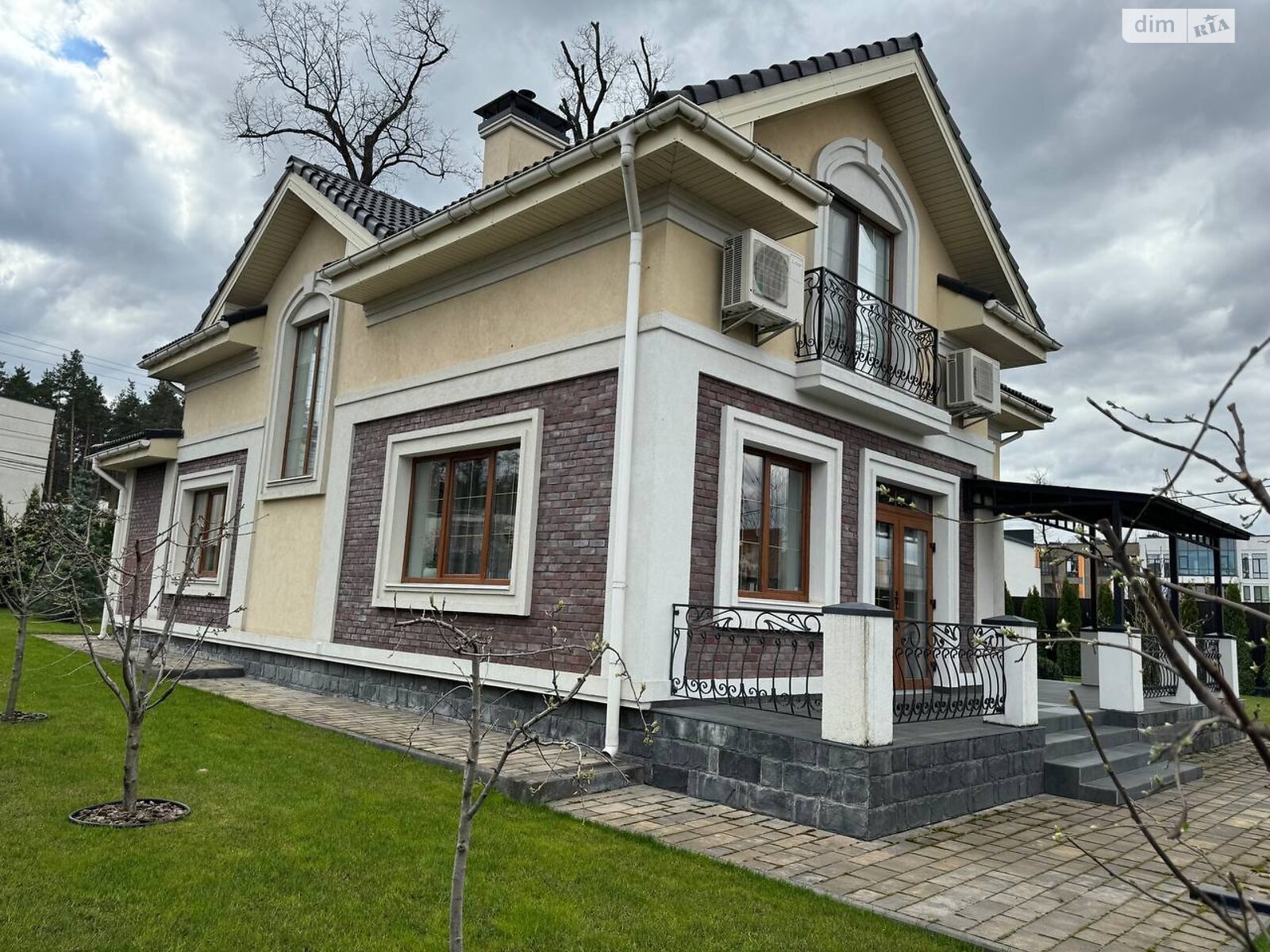 двоповерховий будинок з опаленням, 184 кв. м, цегла. Продаж у Ірпені фото 1 двоповерховий будинок з опаленням, 184 кв. м, цегла. Продаж у Ірпені фото 1