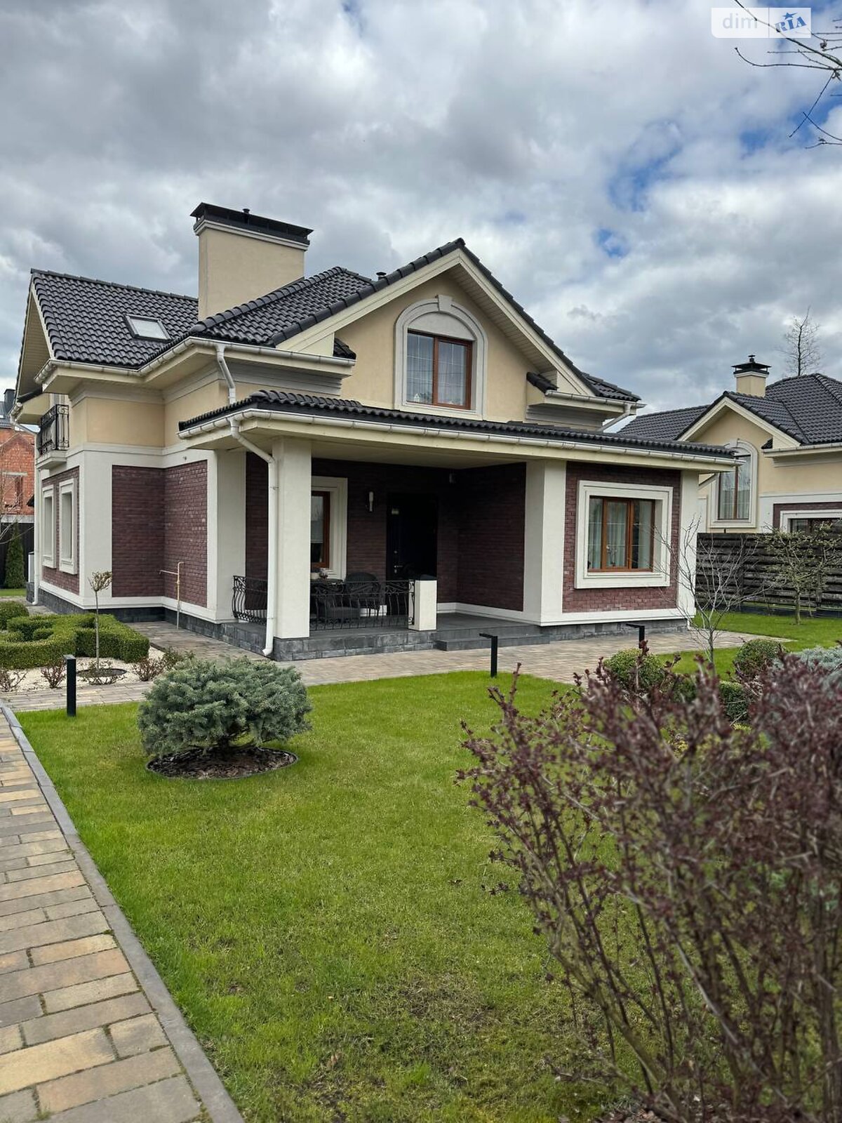 двоповерховий будинок з опаленням, 184 кв. м, цегла. Продаж у Ірпені фото 1 двоповерховий будинок з опаленням, 184 кв. м, цегла. Продаж у Ірпені фото 1