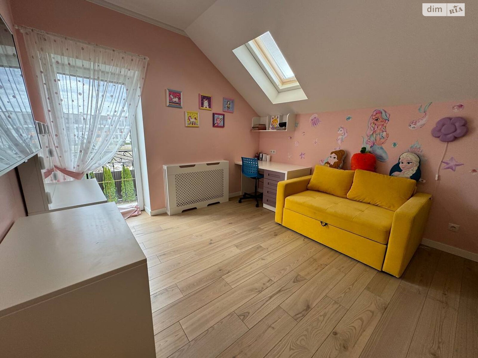 двоповерховий будинок з опаленням, 184 кв. м, цегла. Продаж у Ірпені фото 1 двоповерховий будинок з опаленням, 184 кв. м, цегла. Продаж у Ірпені фото 1