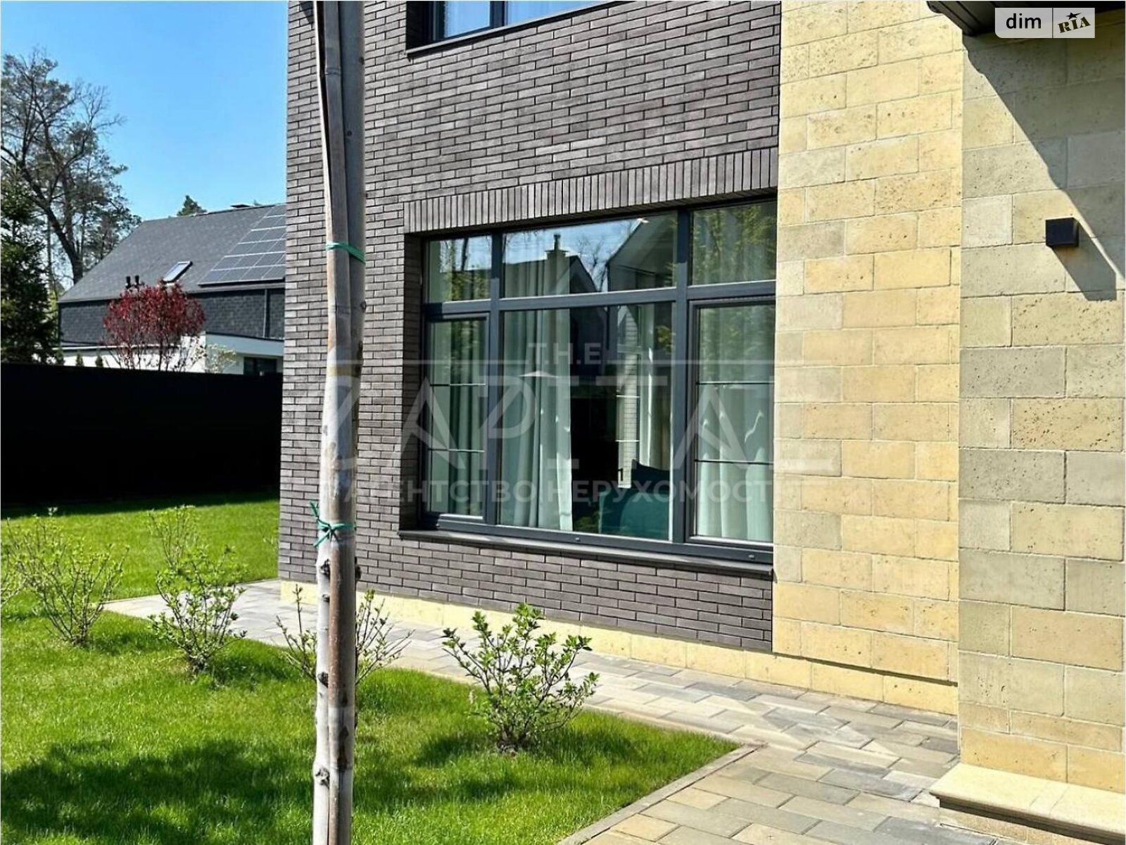 двоповерховий будинок з гаражем, 230 кв. м, цегла. Продаж у Ірпені фото 1 двоповерховий будинок з гаражем, 230 кв. м, цегла. Продаж у Ірпені фото 1