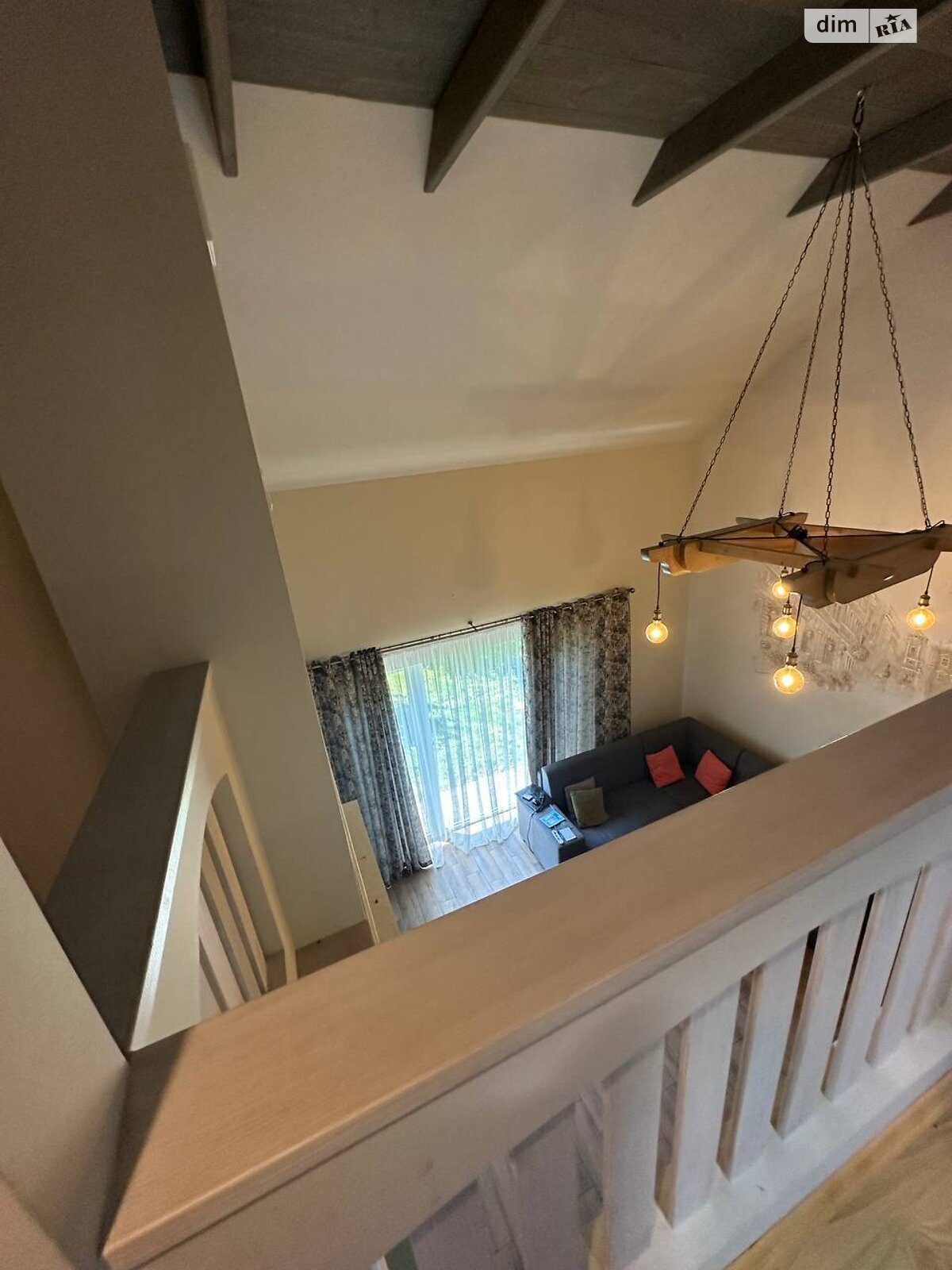 двухэтажный дом с верандой, 200 кв. м, кирпич. Продажа в Ивачеву Долишнему фото 1