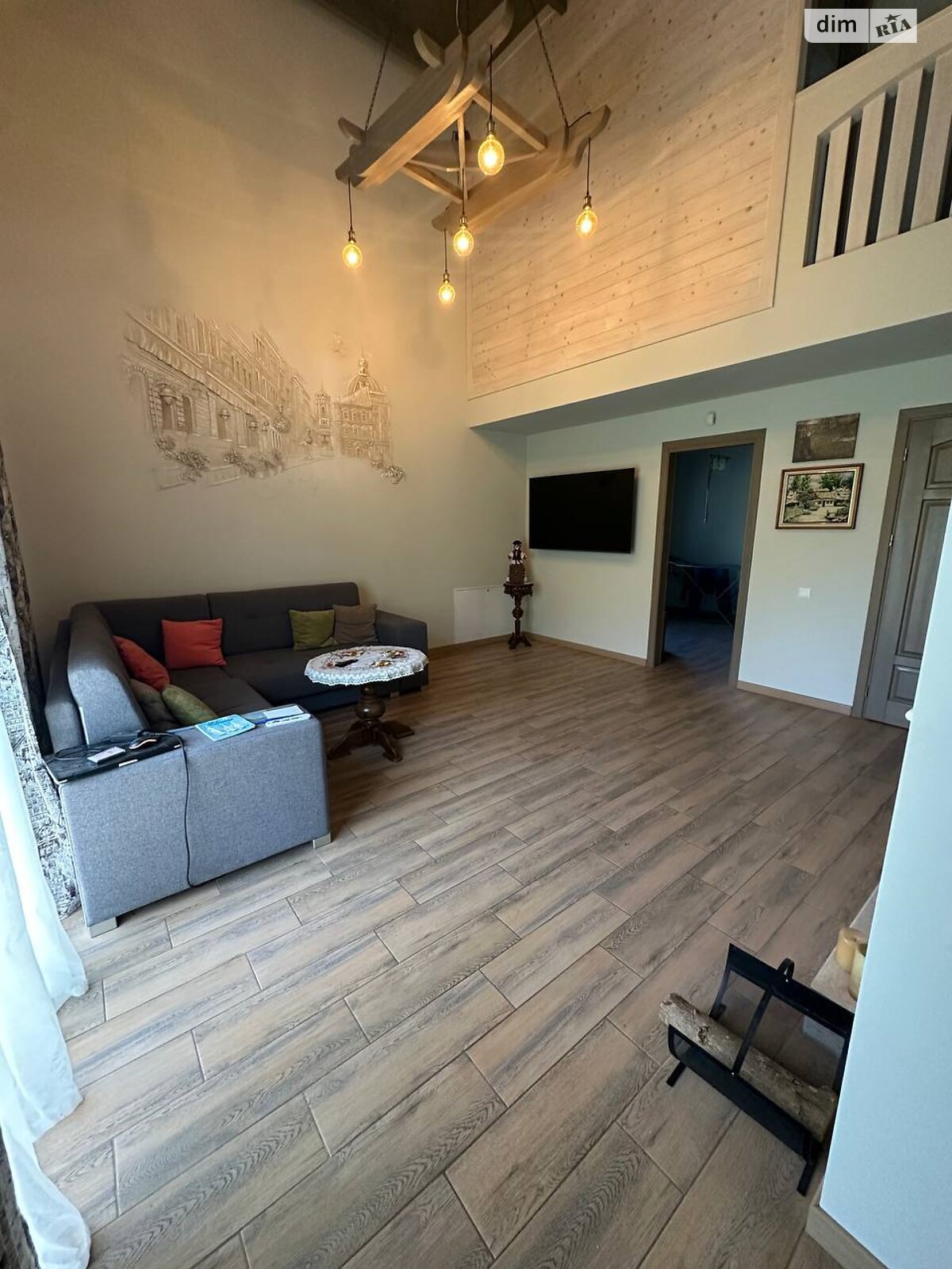 двухэтажный дом с верандой, 200 кв. м, кирпич. Продажа в Ивачеву Долишнему фото 1